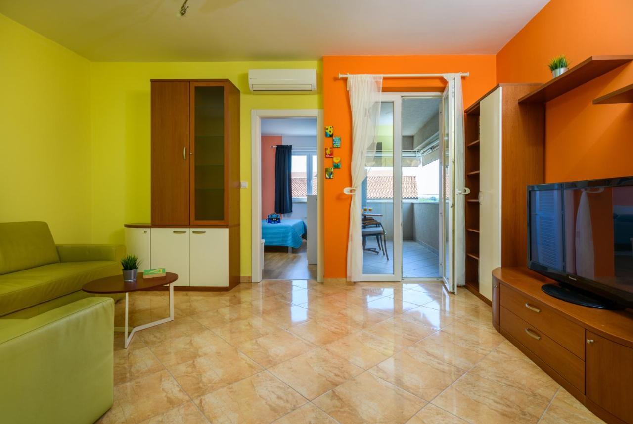 Apartment Sugar Rovigno Esterno foto