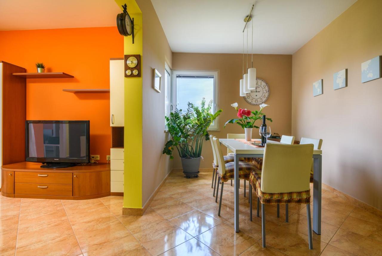 Apartment Sugar Rovigno Esterno foto