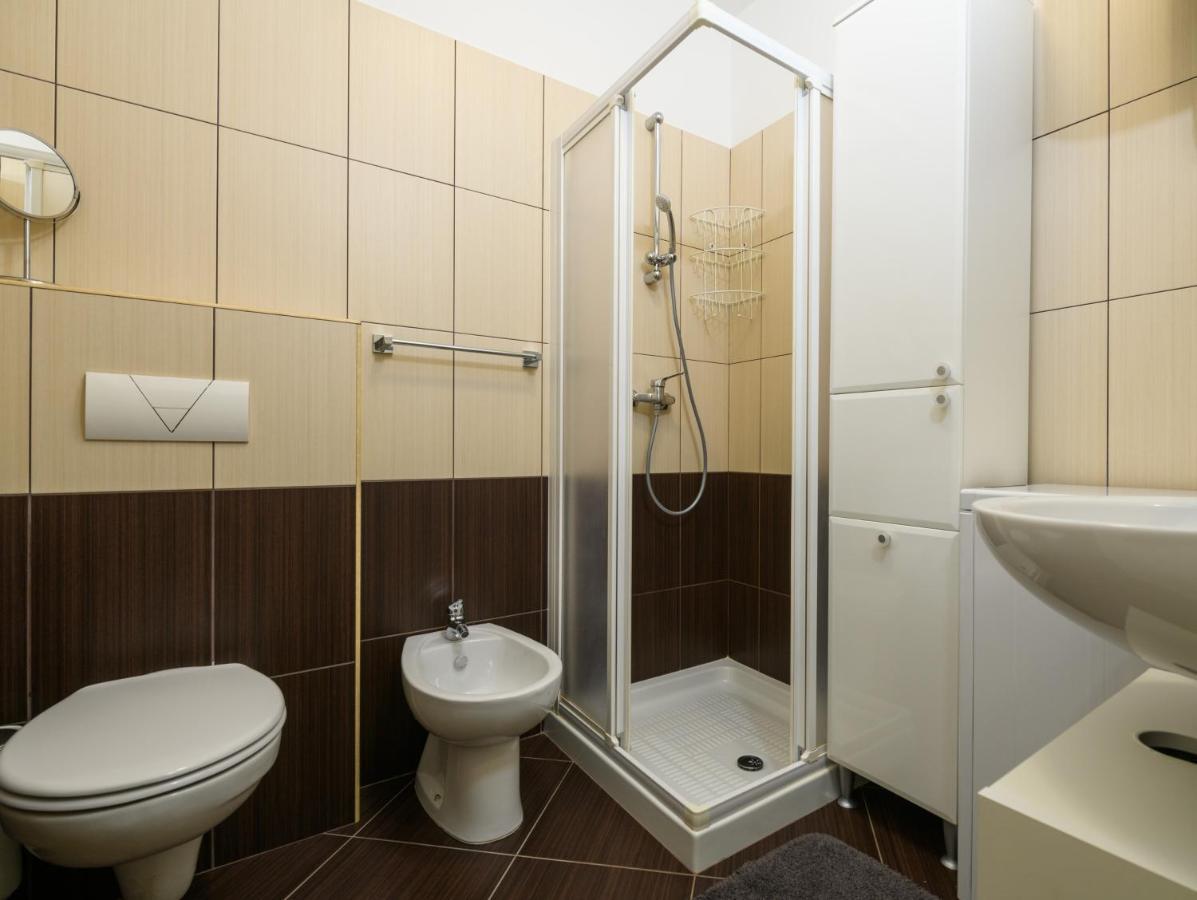 Apartment Sugar Rovigno Esterno foto