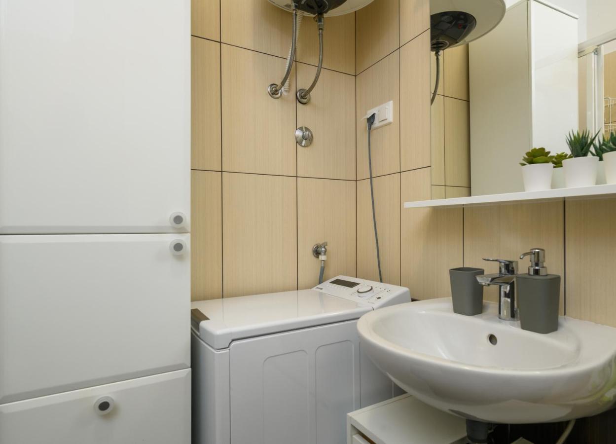 Apartment Sugar Rovigno Esterno foto
