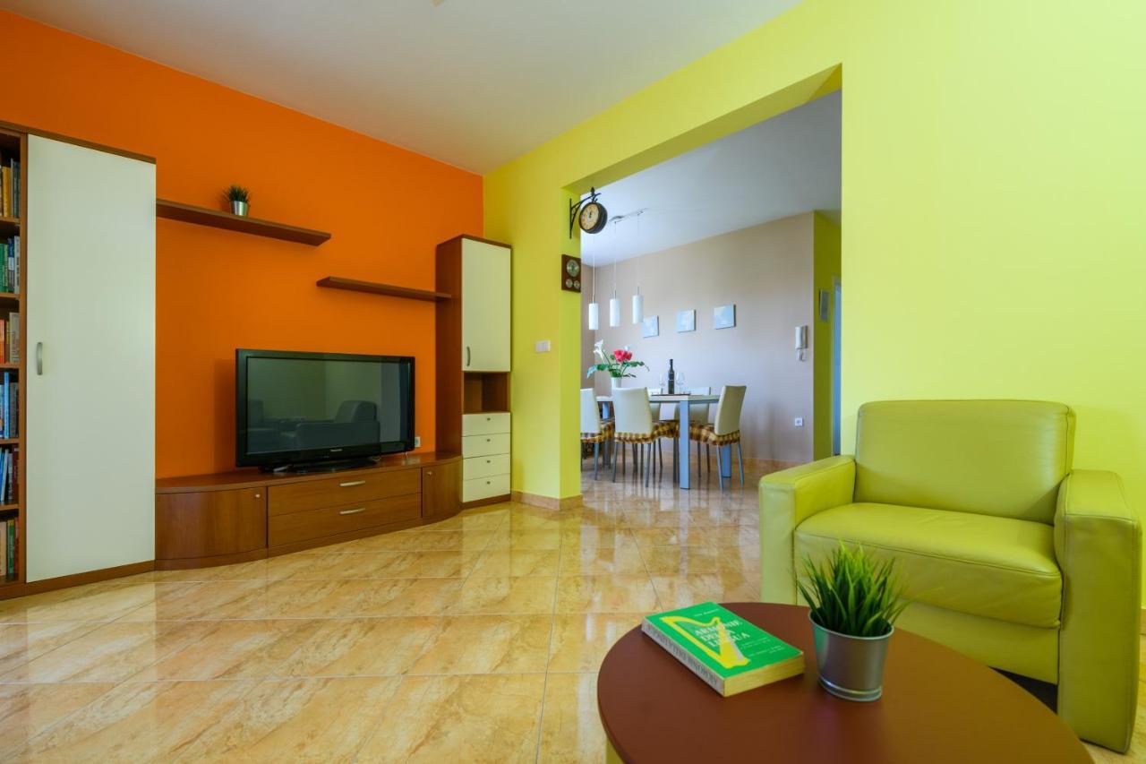 Apartment Sugar Rovigno Esterno foto